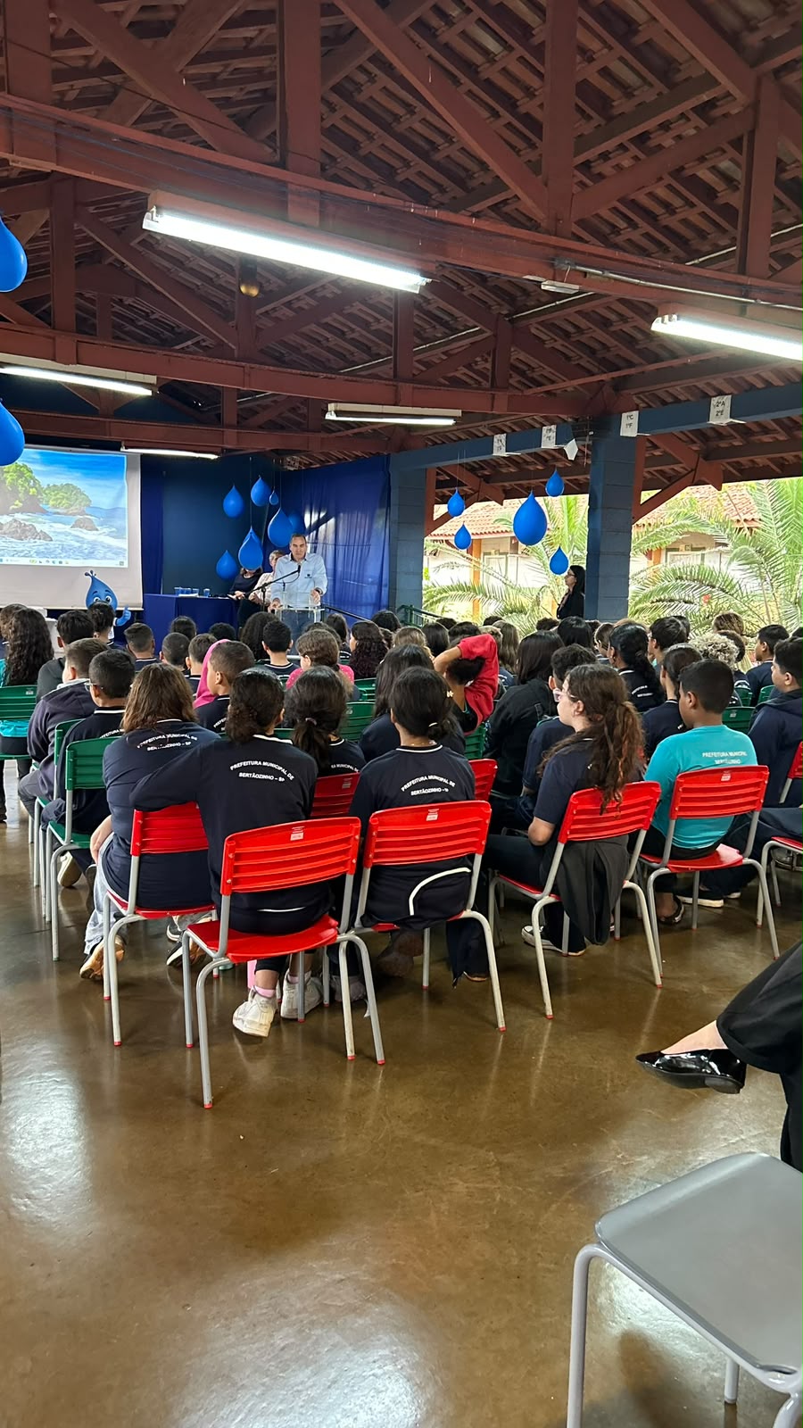 Alunos do 5&ordm; ano recebem a miss&atilde;o de batizar o mascote do SAEMAS