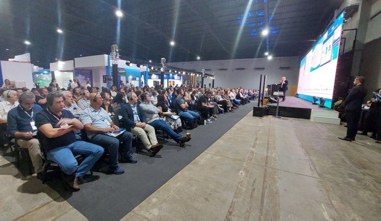 SAEMAS PARTICIPA DE CONGRESSO NACIONAL DE SANEAMENTO