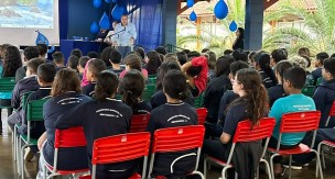 Alunos do 5º ano recebem a missão de batizar o mascote do SAEMAS